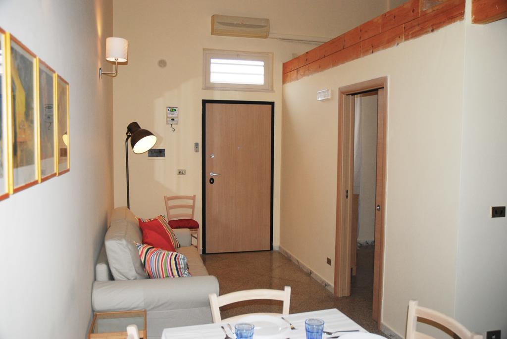 Brezzolina Apartment With Parking 比通托 外观 照片