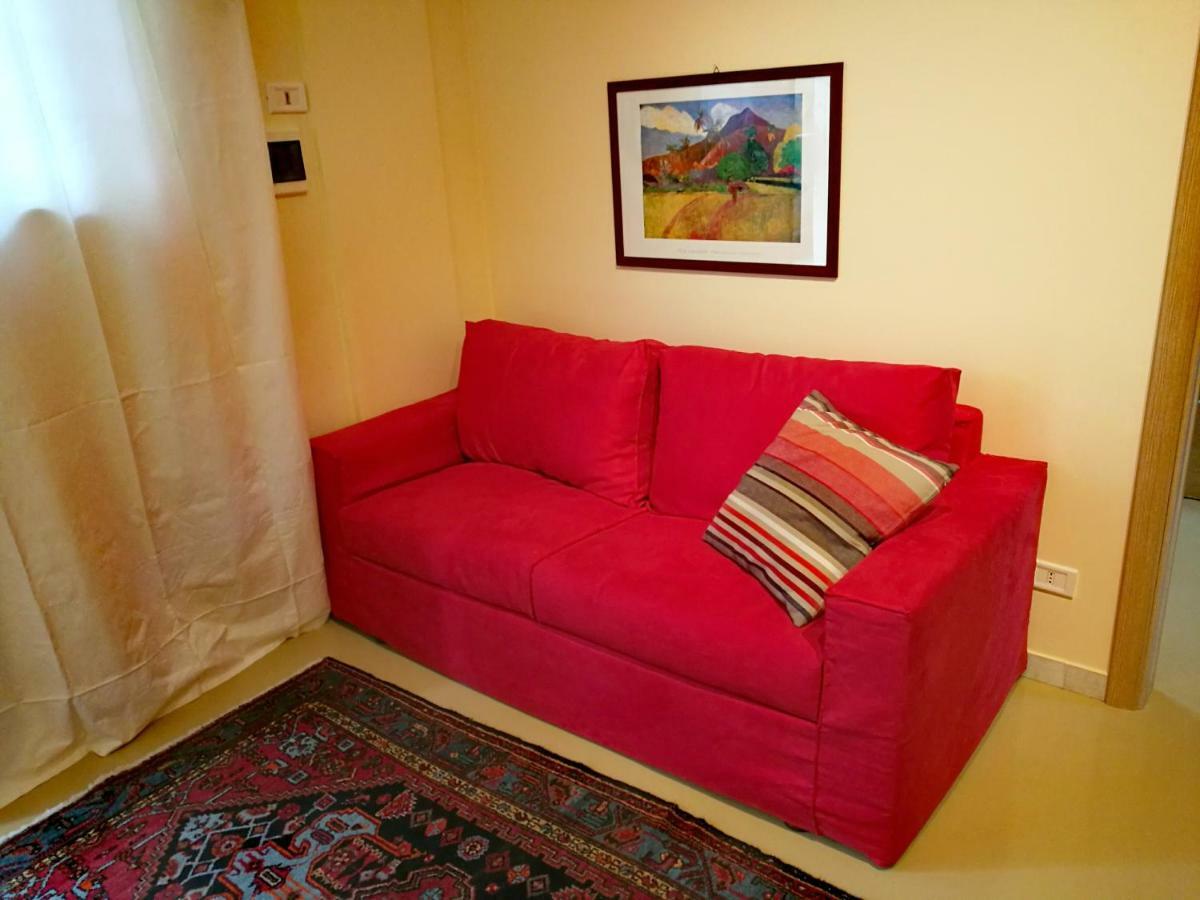 Brezzolina Apartment With Parking 比通托 外观 照片